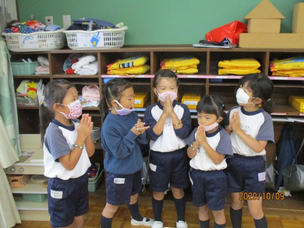 ロザリオ作り | 晃華学園暁星幼稚園